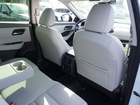 New 2026 Nissan Rogue Dark Armor image 10