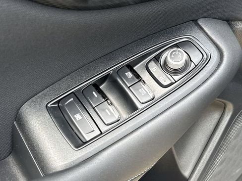 Used 2025 Subaru Outback Premium image 17