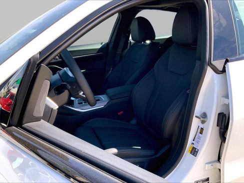 New 2026 BMW i4 xDrive40i w/ M Sport Package AWD/4WD image 9