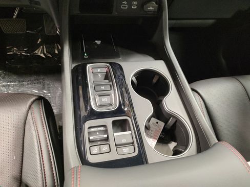 New 2025 Honda Pilot Black Edition image 8