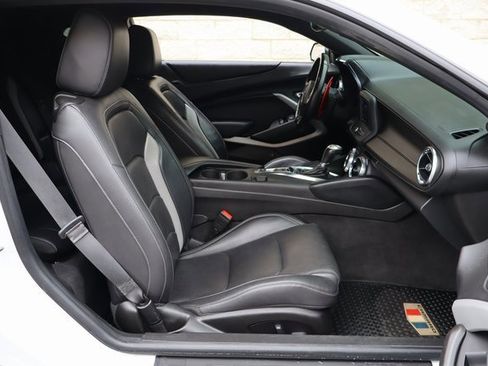 Used 2021 Chevrolet Camaro LT image 26