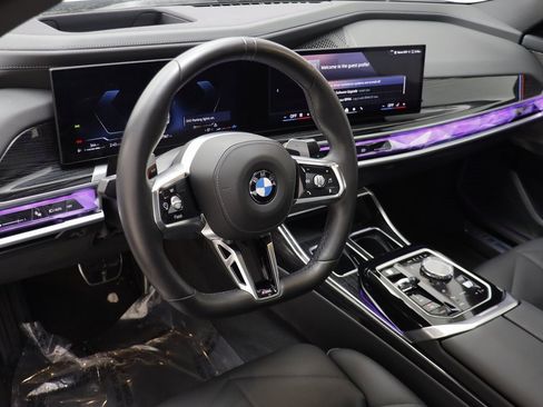 Certified 2025 BMW 740i xDrive 740i xDrive w/ Premium Package image 6