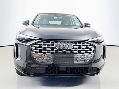 New 2025 Audi Q5 Premium Plus image 2