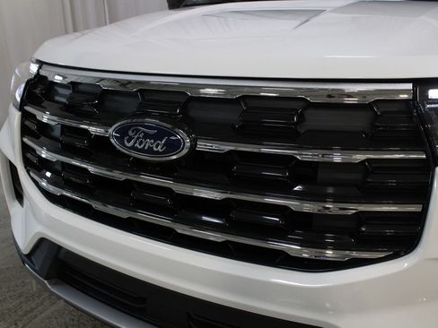 New 2026 Ford Explorer Active w/ Active Comfort Package AWD/4WD image 33