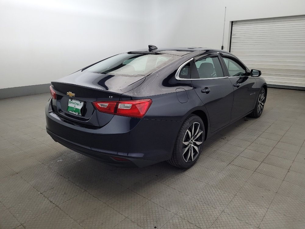 Used 2016 Chevrolet Malibu LT w/ Leather Package FWD image 9