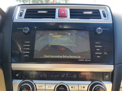 Used 2017 Subaru Outback 2.5i Premium image 31