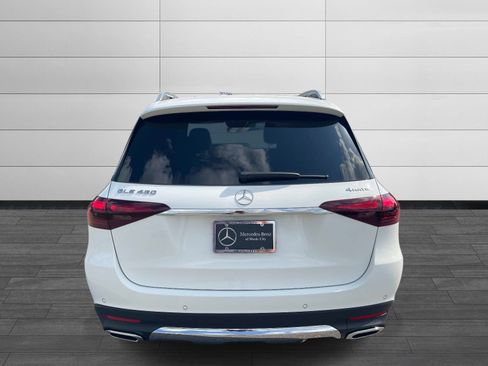 Certified 2025 Mercedes-Benz GLE 450 4MATIC image 4