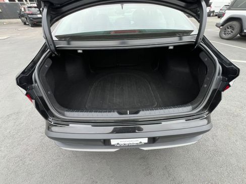 Used 2025 Kia K4 FWD image 36