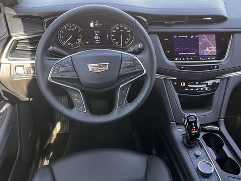 New 2025 Cadillac XT5 Premium Luxury FWD image 10