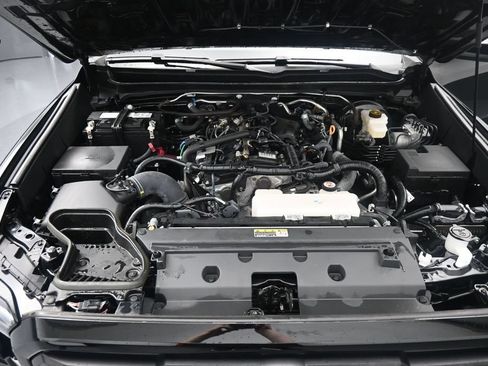 Used 2024 Toyota Tacoma TRD Off-Road AWD/4WD image 14
