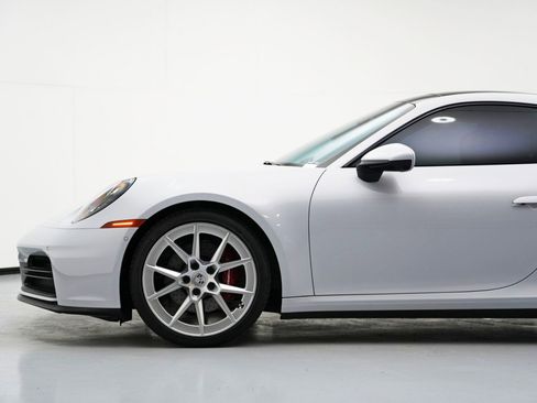 Used 2025 Porsche 911 Carrera image 50