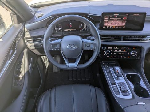 Certified 2025 INFINITI QX60 Luxe w/ Black Edition image 17