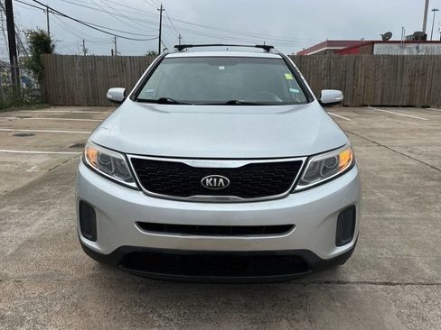 Used 2014 Kia Sorento LX FWD image 8