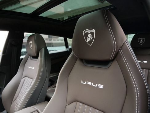 Used 2024 Lamborghini Urus S image 19