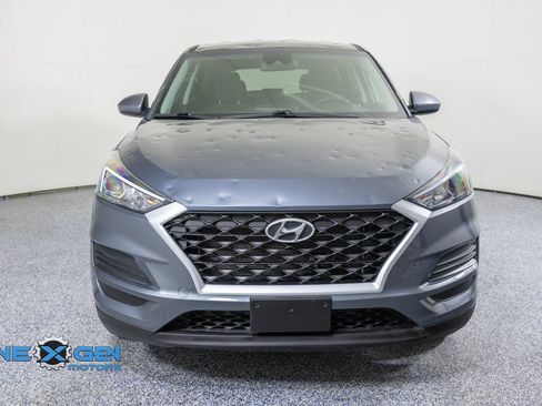 Used 2021 Hyundai Tucson SE w/ Cargo Package FWD image 3