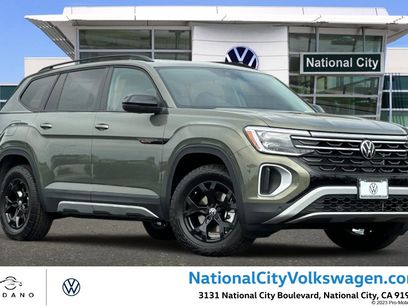 New 2025 Volkswagen Atlas Peak Edition SE