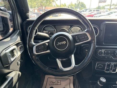 Used 2020 Jeep Wrangler Unlimited Sahara AWD/4WD image 15