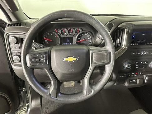 Used 2026 Chevrolet Silverado 1500 Custom AWD/4WD image 16