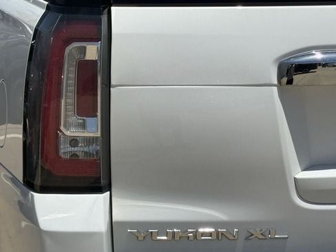 Used 2019 GMC Yukon XL Denali RWD image 6