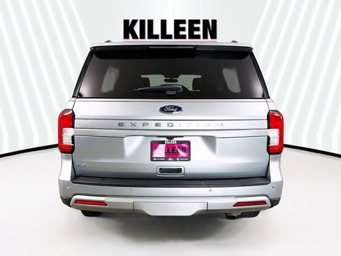 Used 2024 Ford Expedition XLT RWD image 6