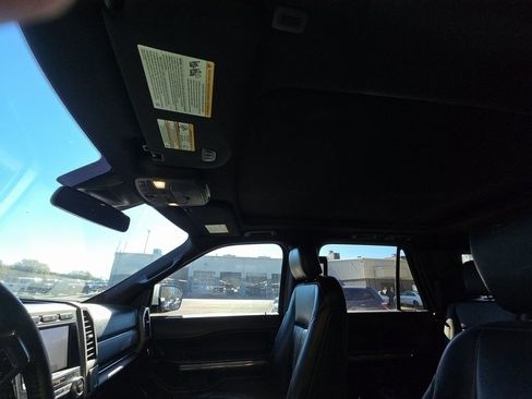 Used 2020 Ford Expedition XLT w/ Equipment Group 202A image 4