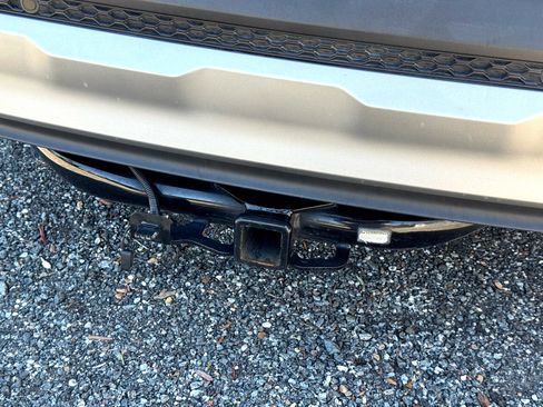 Used 2020 Hyundai Santa Fe Limited image 13