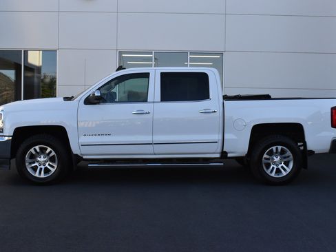 Used 2018 Chevrolet Silverado 1500 LTZ w/ LTZ Plus Package image 10