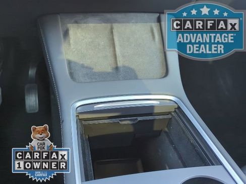 Used 2023 Tesla Model Y Performance image 9