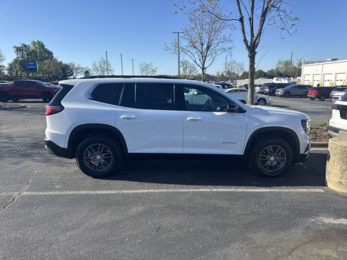 Certified 2025 GMC Acadia Elevation image 11