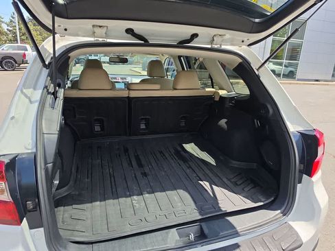 Used 2015 Subaru Outback 2.5i Limited AWD/4WD image 24