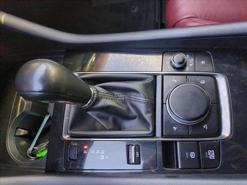 Used 2022 MAZDA MAZDA3 s image 12