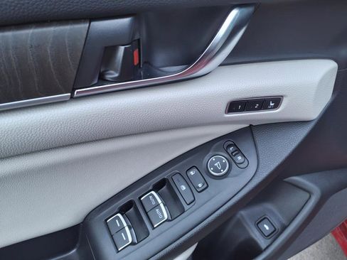 Used 2022 Honda Accord Touring image 12