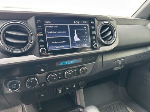 Used 2023 Toyota Tacoma TRD Off-Road image 17