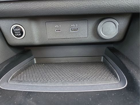Used 2023 Nissan Rogue SV FWD image 21