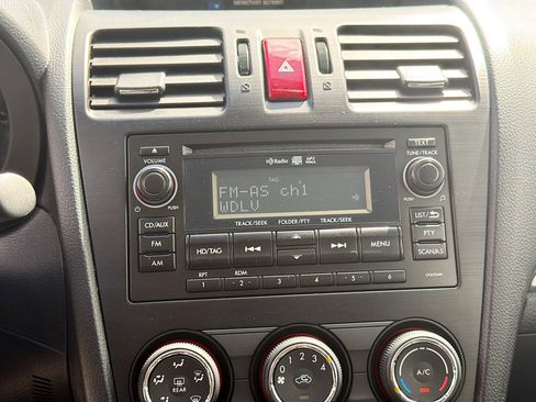 Used 2015 Subaru Forester 2.5i Premium image 27