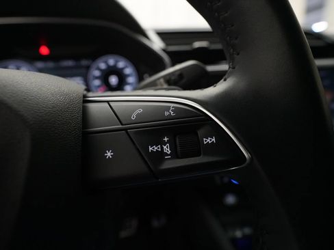 Used 2019 Audi Q3 2.0T Prestige w/ Prestige Package AWD/4WD image 18