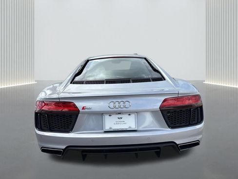 Used 2017 Audi R8 V10 w/ Carbon Exterior Package image 6