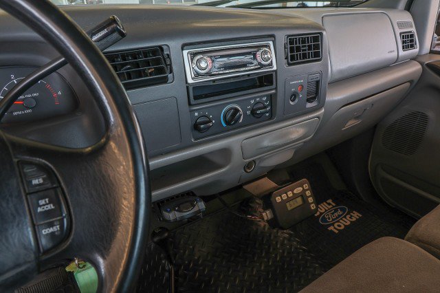 Used 1999 Ford F550 4x4 Regular Cab Super Duty image 14
