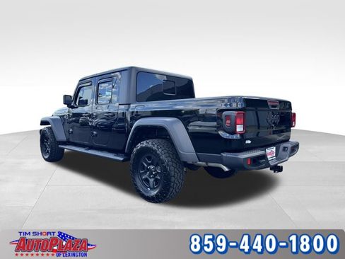 Used 2024 Jeep Gladiator Sport AWD/4WD image 2