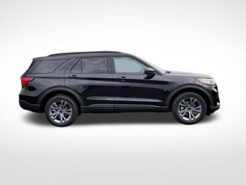 New 2026 Ford Explorer Active w/ Active Comfort Package image 9