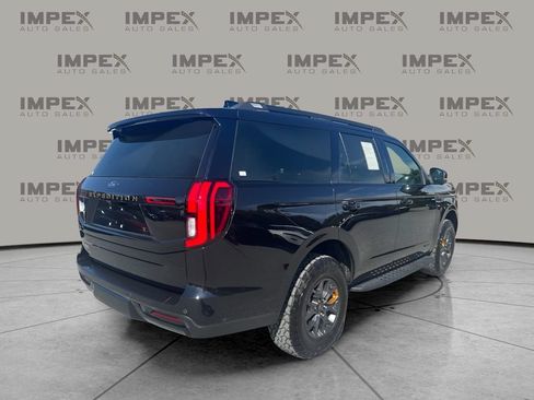 Used 2025 Ford Expedition Tremor AWD/4WD image 5