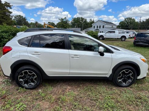 Used 2013 Subaru Crosstrek 2.0i Premium w/ Popular Pkg 1 AWD/4WD image 4