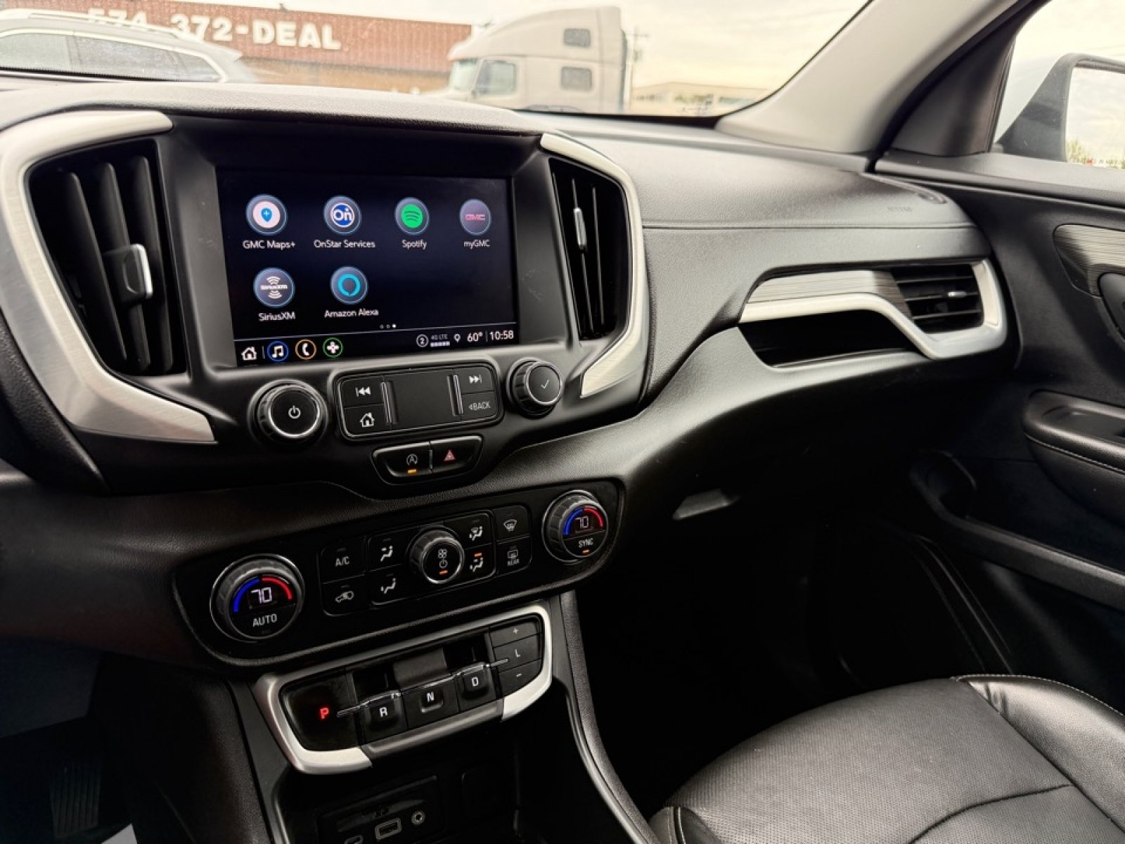 Used 2022 GMC Terrain SLT FWD image 11
