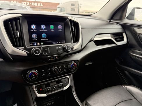 Used 2022 GMC Terrain SLT FWD image 11