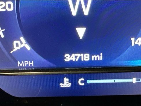 Used 2024 Chevrolet Silverado 1500 LT image 13