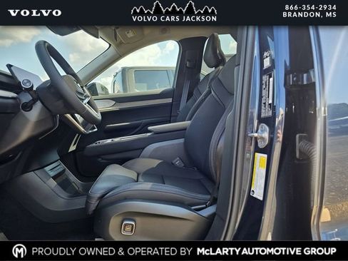 New 2025 Volvo EX90 Ultra image 13