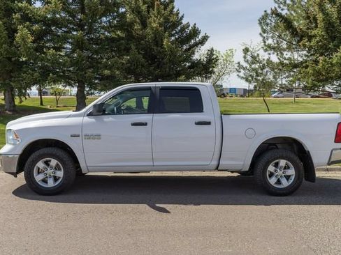 Used 2018 RAM 1500 Outdoorsman AWD/4WD image 8