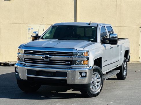 Used 2016 Chevrolet Silverado 2500 LTZ w/ Duramax Plus Package image 3
