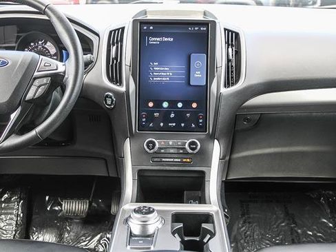 Used 2024 Ford Edge SEL image 13