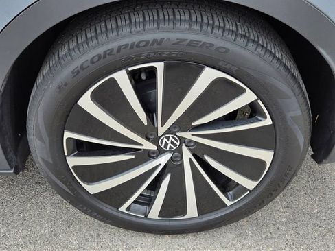 Used 2024 Volkswagen ID.4 S RWD image 11